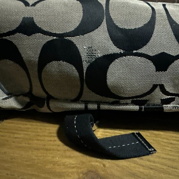 COACH DAISY POPPY BLACK AND GRAY BACKPACK SIGNATURE MONOGRAM - Picture 5 of 5